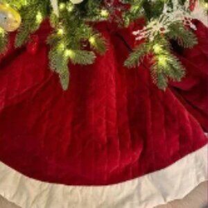 POTTERY BARN Red Velvet Quilted Tree Skirt with Cream Trim